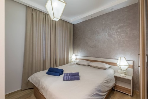 M&M Modern & Multifunctional One Bedroom Apartment 3 Flat Manager Booking