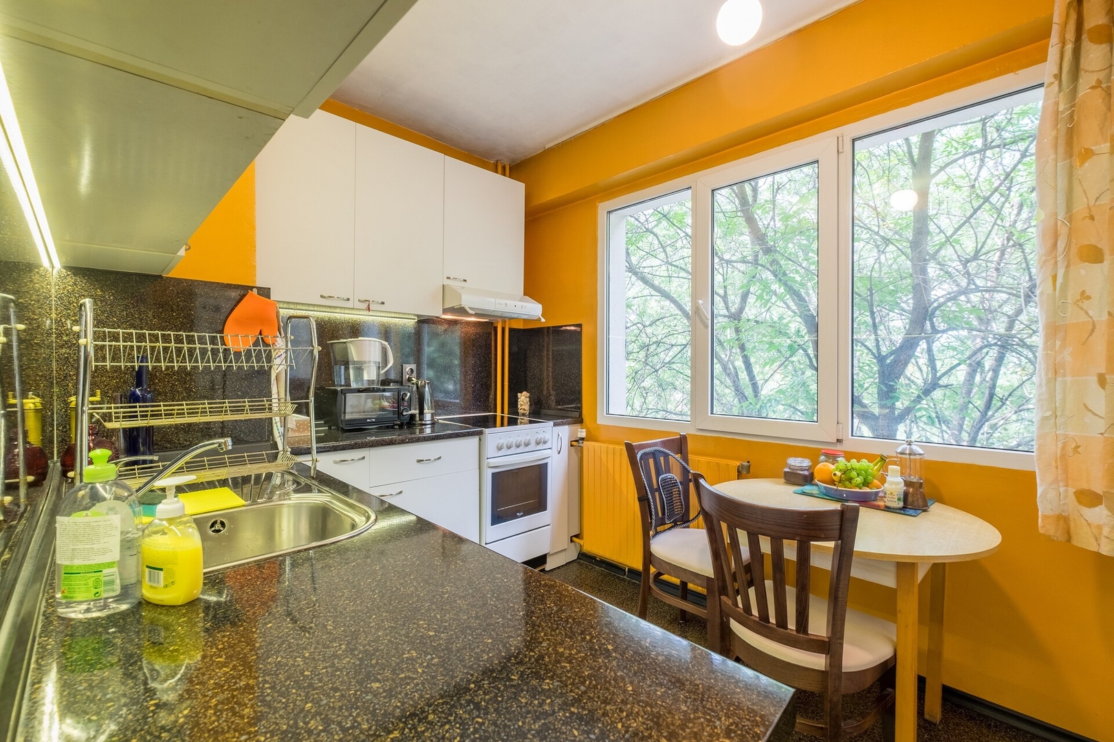 Beautiful Flat in Central Location 1 Flat Manager Booking