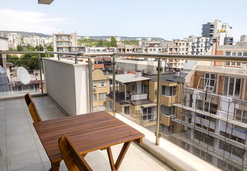 Cozy & Bright 2-BR Flat Next to Grand Mall Varna 17 Flat Manager Booking