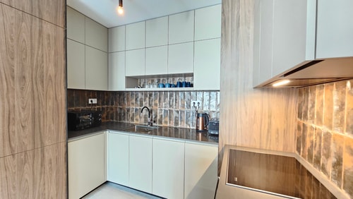 Bright Urban Stay with Parking 8 Flat Manager Booking