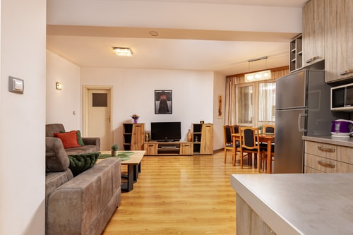 GLORIOUS - 2-Bedroom apartment near Youth Hill 7 Flat Manager Booking