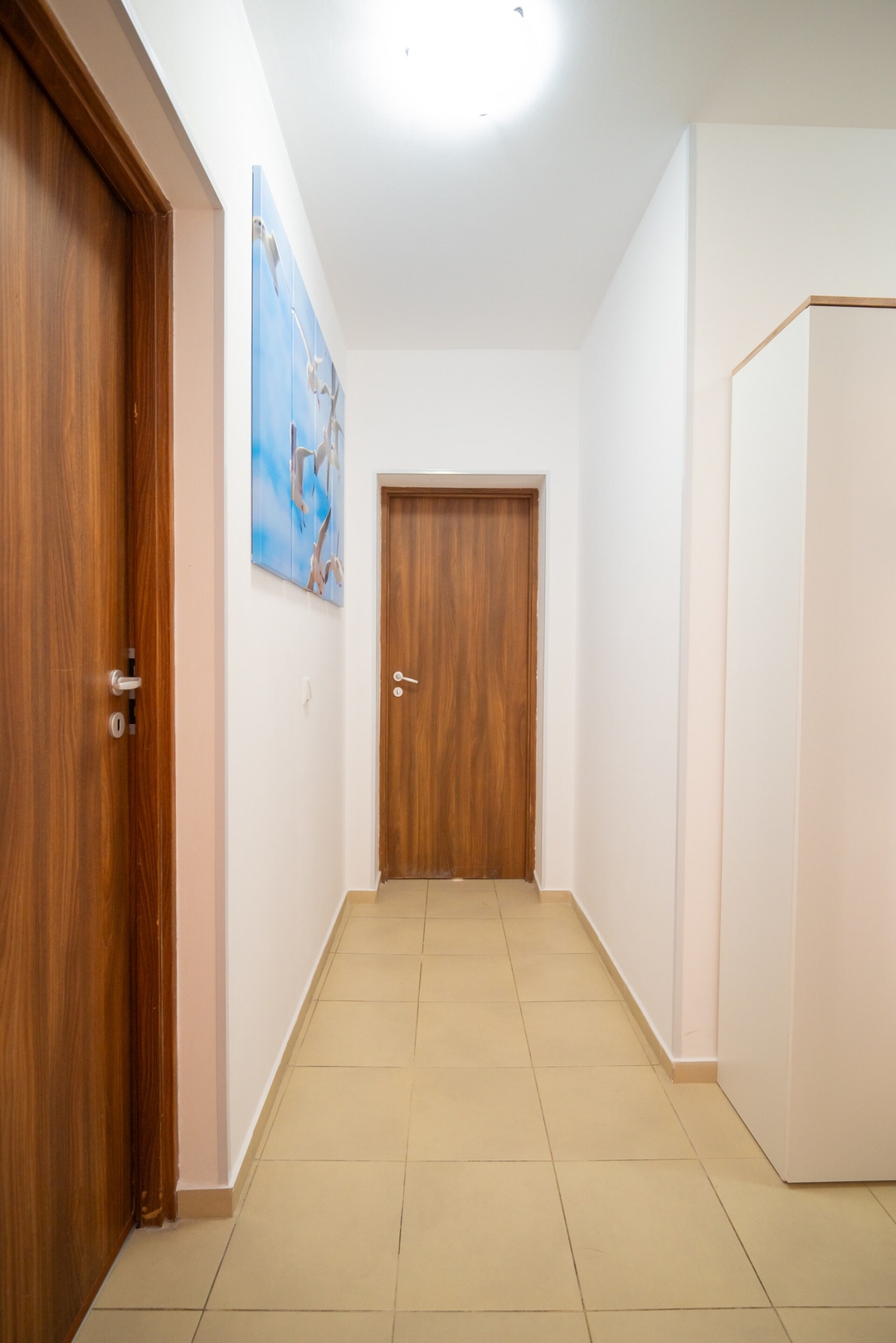 Spacious 2BD Apartment - Walk to City Center 31 Flat Manager Booking