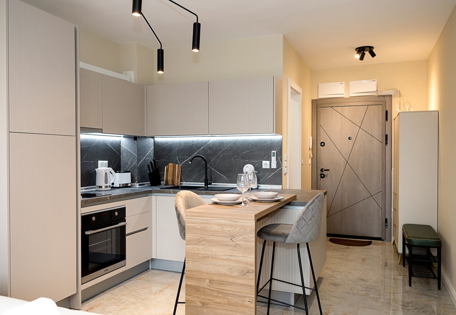 Stylish Studio with Balcony – Bella Vita, Varna 0 Flat Manager Booking