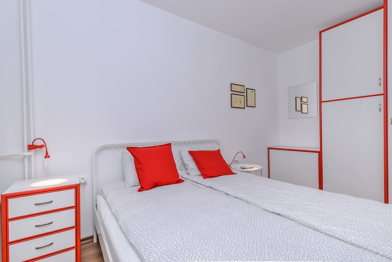 Eleganto - Central 2BD Stylish Apartment 23 Flat Manager Booking