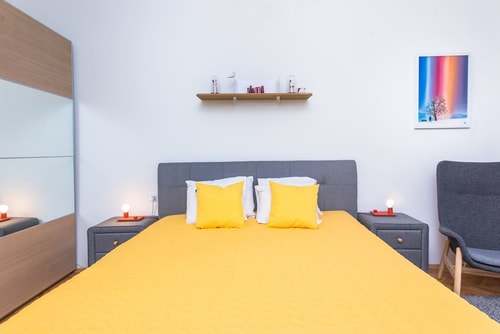 Designer, Business, Central, 1BDR Apartment 19 Flat Manager Booking
