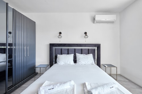 Sunny Seaside Retreat: 2BD Apartment in Nesebar 6 Flat Manager Booking