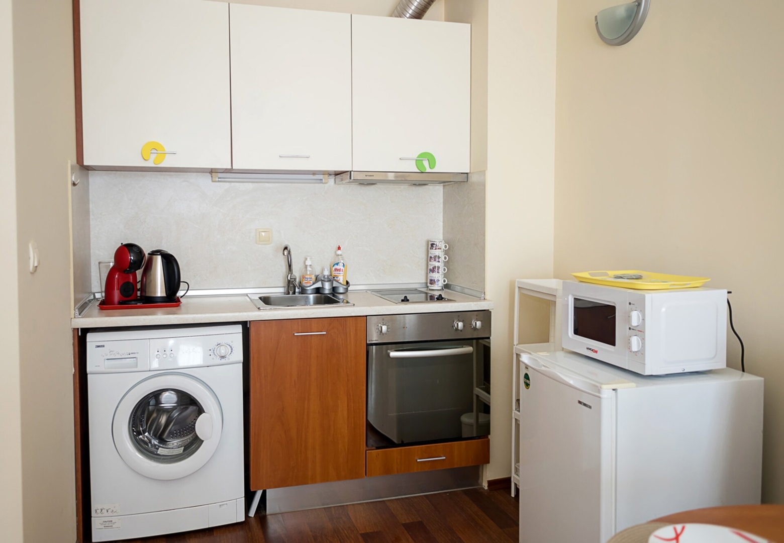 Beachfront Bliss-1BR Sea View Flat in Golden Sands 4 Flat Manager Booking