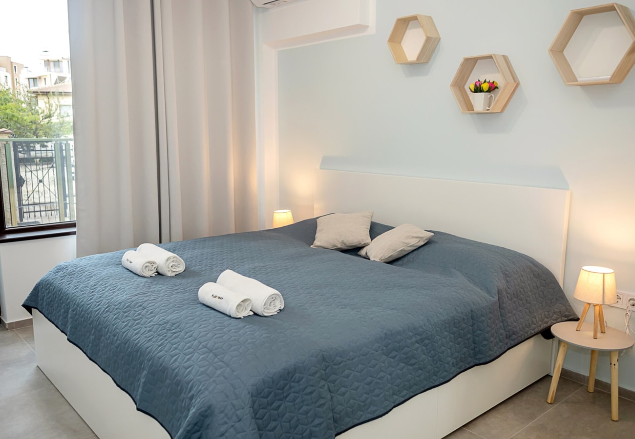 Skyline Varna – Stylish 1BD City Apartment 1 Flat Manager Booking