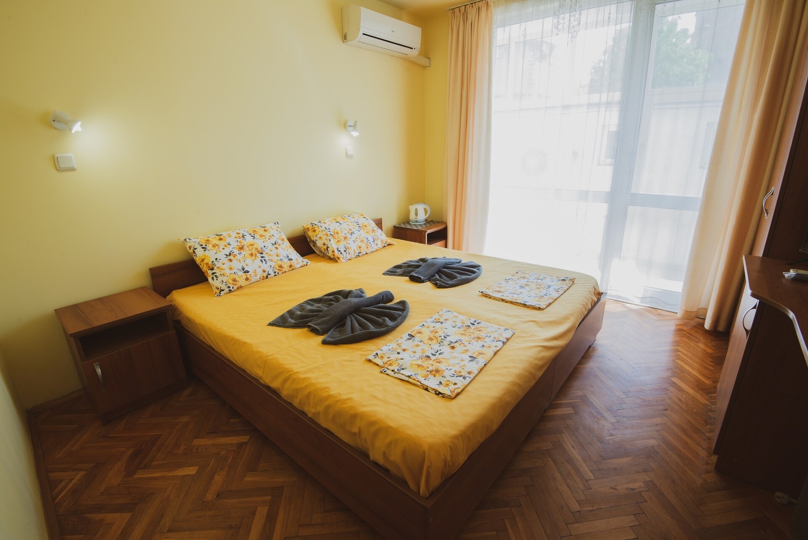 Rooms in New Town Nessebar 1 Flat Manager Booking