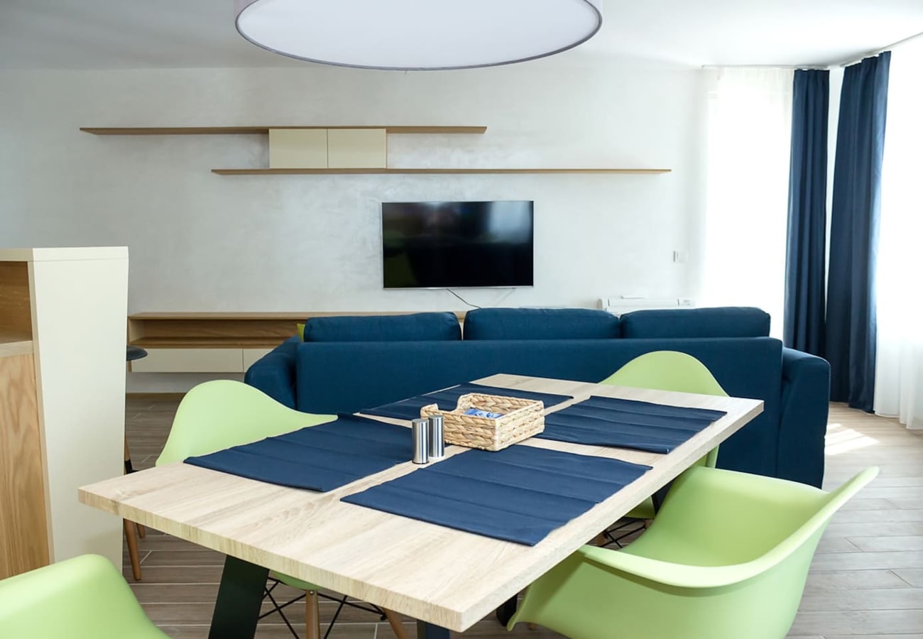 White Lagoon - Luxurious 1BD Flat near Kavarna 7 Flat Manager Booking