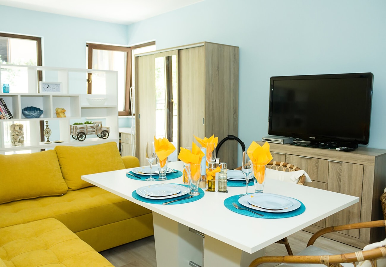 Sunny Studio + Parking near the Sea in Briz, Varna 1 Flat Manager Booking