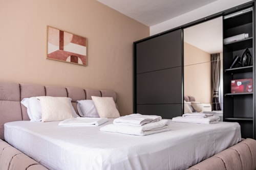 Black Sea Spacious 3BR Apartment 43 Flat Manager Booking
