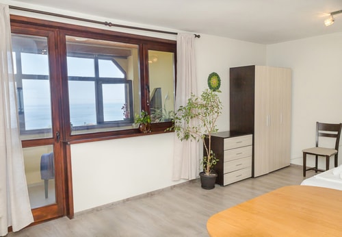 Cozy Sea-View Flat with Balcony in Galata, Varna 12 Flat Manager Booking