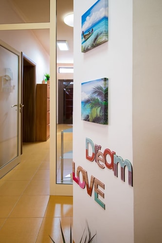 The Rocky House - Central & Private 2BDR 9 Flat Manager Booking