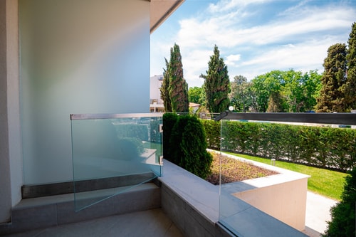 Stylish 1-BD Apartment St. Constantine and Helena 27 Flat Manager Booking