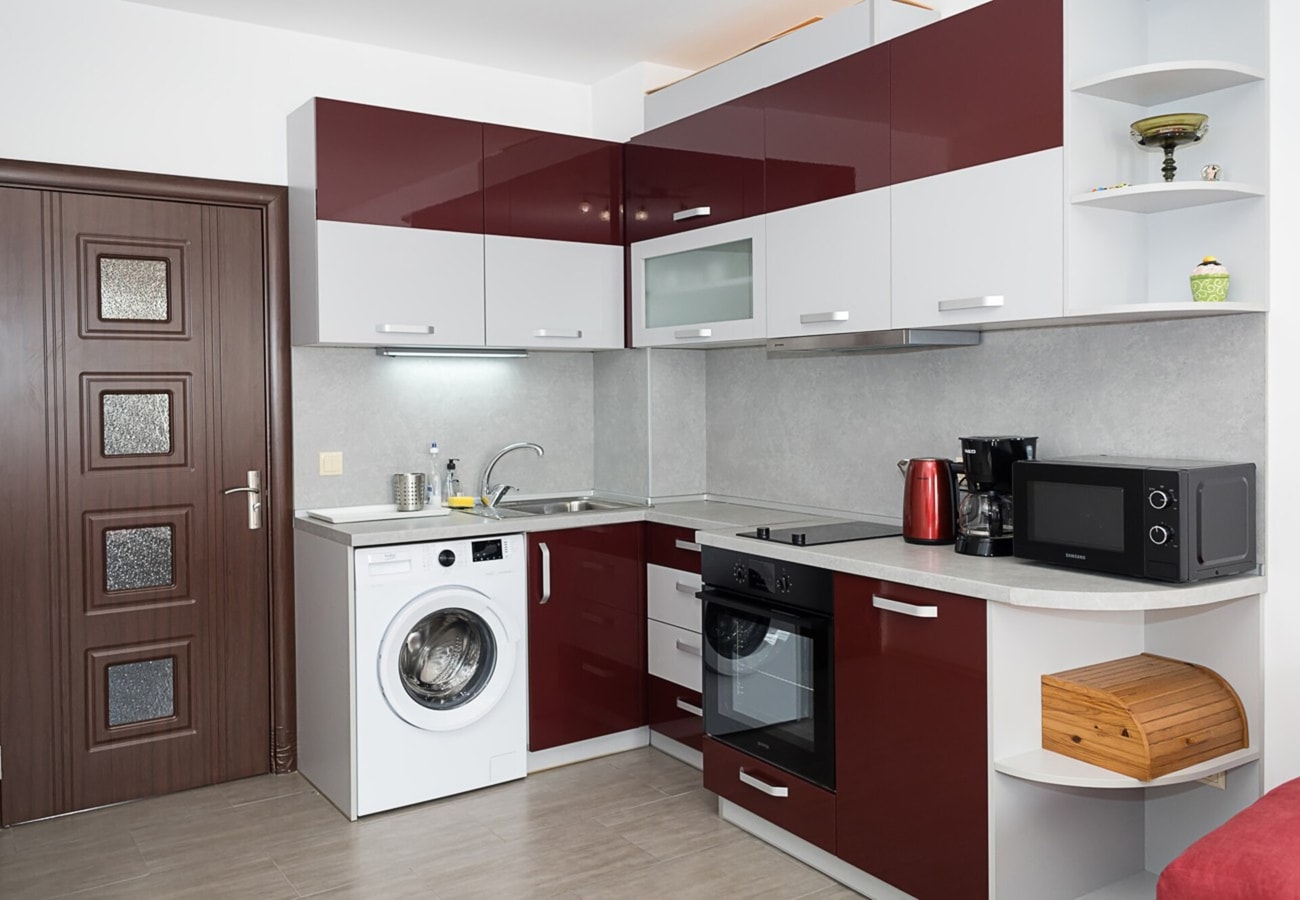 Bright & Elegant 1-BR Flat Near the City Center 3 Flat Manager Booking