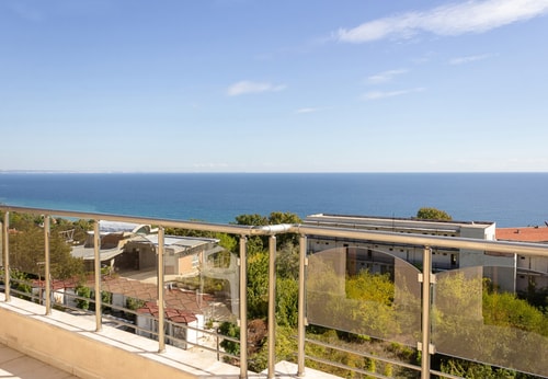 Spacious 3BD Flat with Large Terrace & Sea View 14 Flat Manager Booking