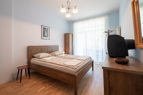 Urban Haven Retreat 8 Flat Manager Booking