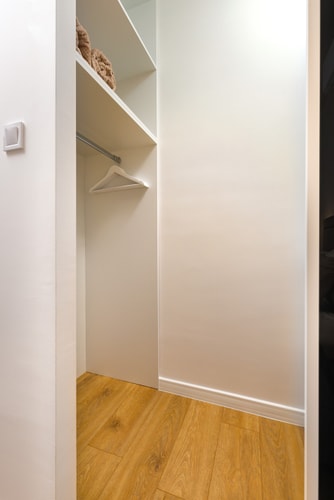 White&Grey Two 1-BD Apartments 30 Flat Manager Booking