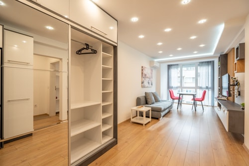 Zenith Apartment 17 Flat Manager Booking