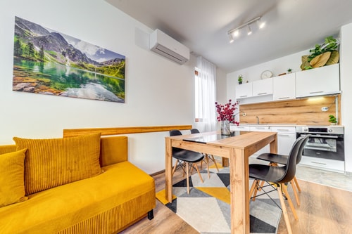 Villa Kometa  – 1BD Apt with Balcony & Forest View 11 Flat Manager Booking