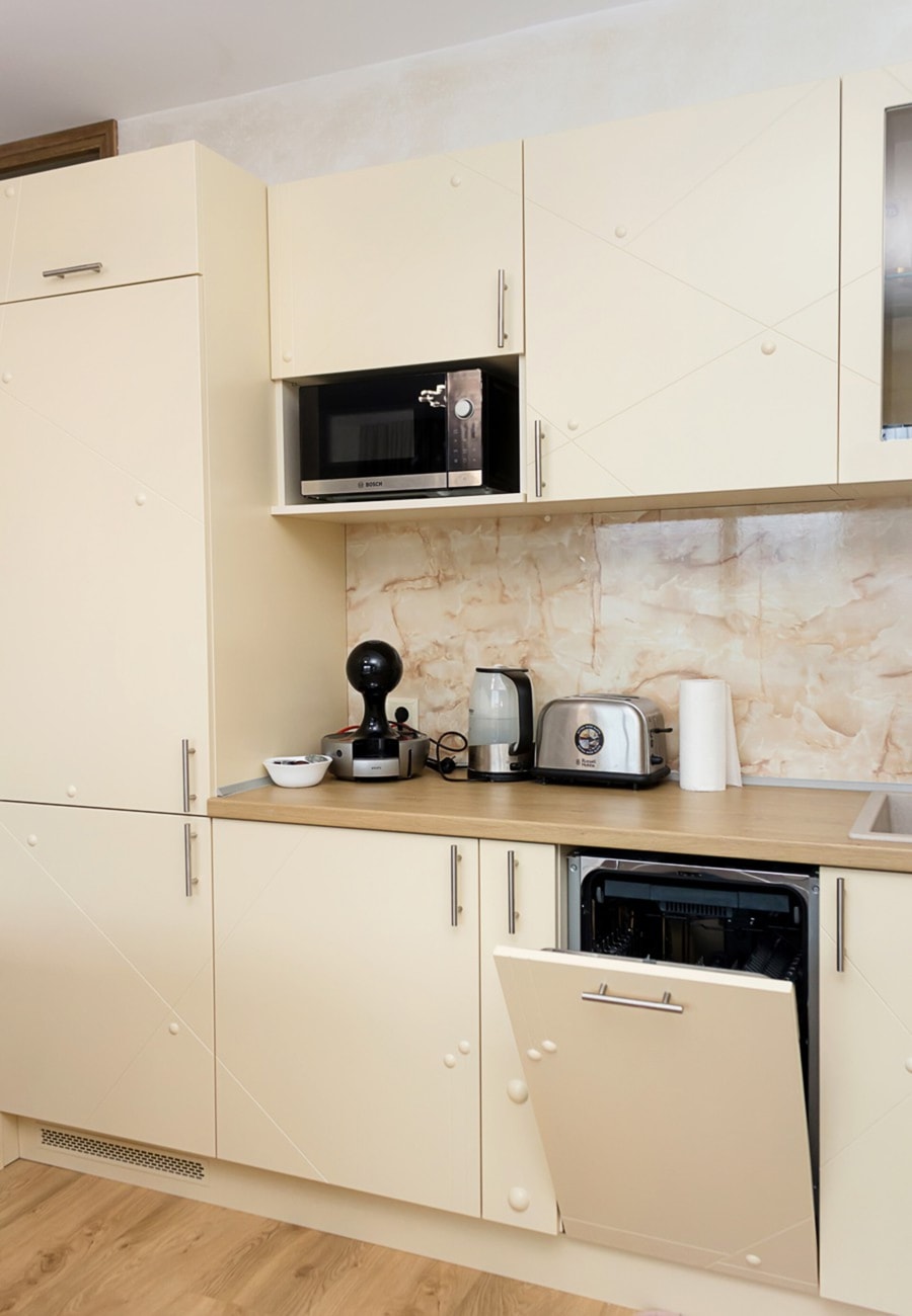 Modern Seaside Retreat in Varna 5 Flat Manager Booking