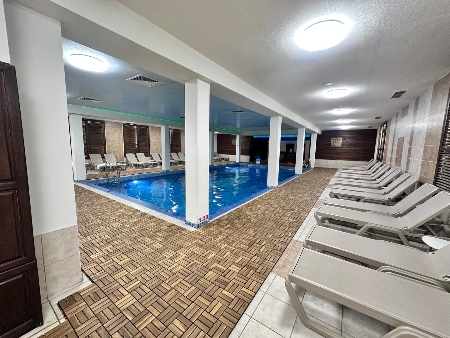 Elegance28 – Stylish Mountain Retreat in Bansko 26 Flat Manager Booking