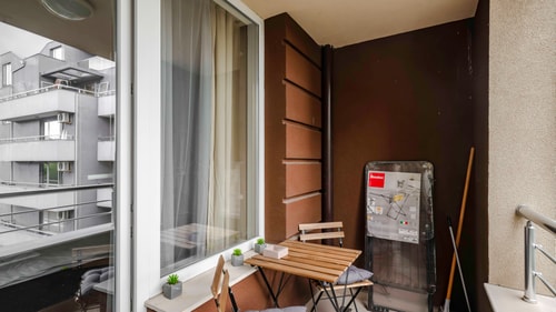 Terra Vibes - Central 1BD with balcony 6 Flat Manager Booking