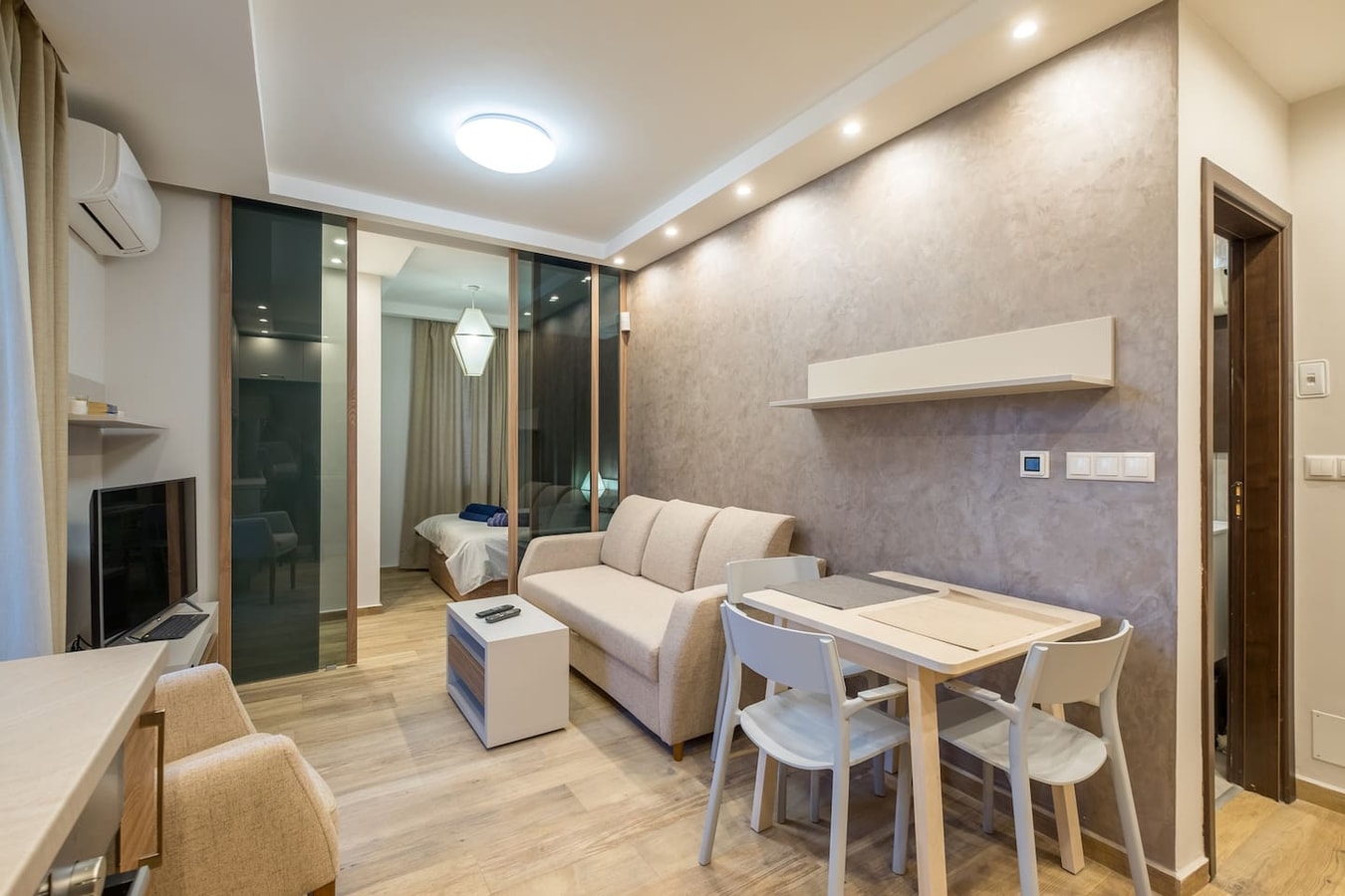 M&M Modern & Multifunctional One Bedroom Apartment 2 Flat Manager Booking