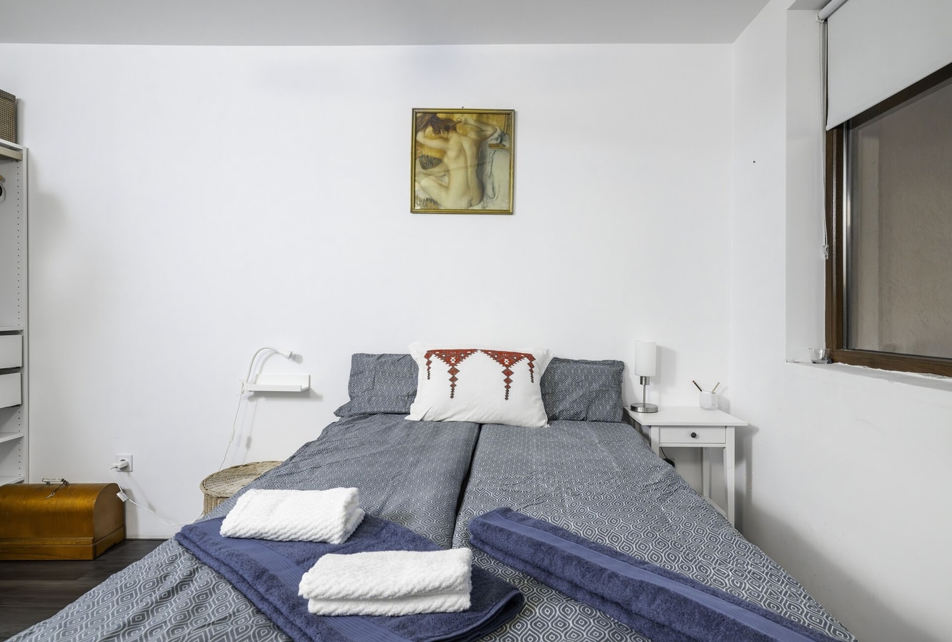 Cozy 1BD Flat Close to the City Center 11 Flat Manager Booking
