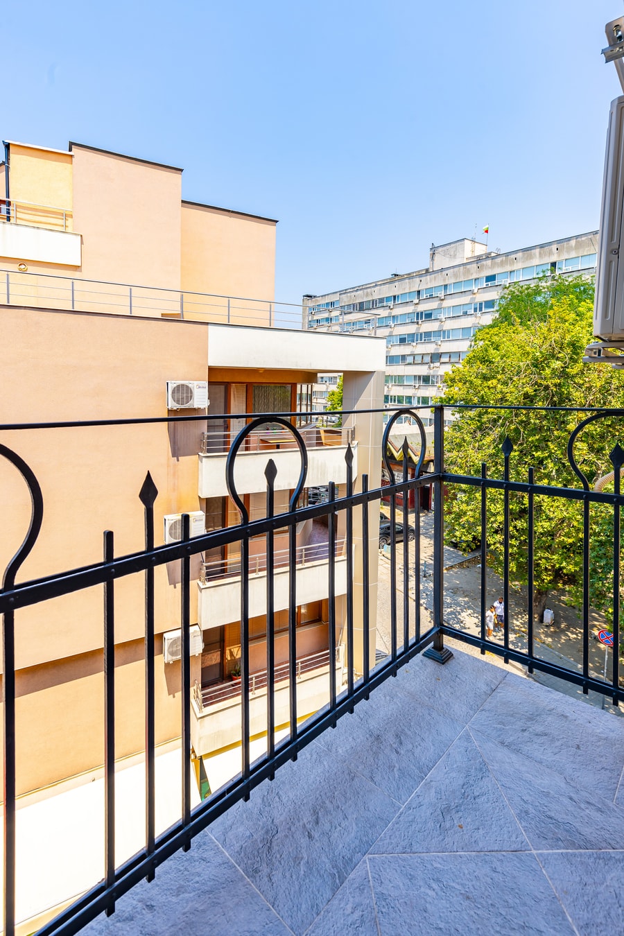 Central Apartments with Garden view - Apt No. 5 19 Flat Manager Booking