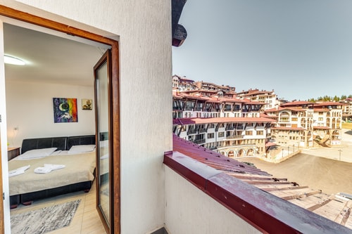 *By the Fireplace* Cozy 2BD Flat with a nice view 22 Flat Manager Booking