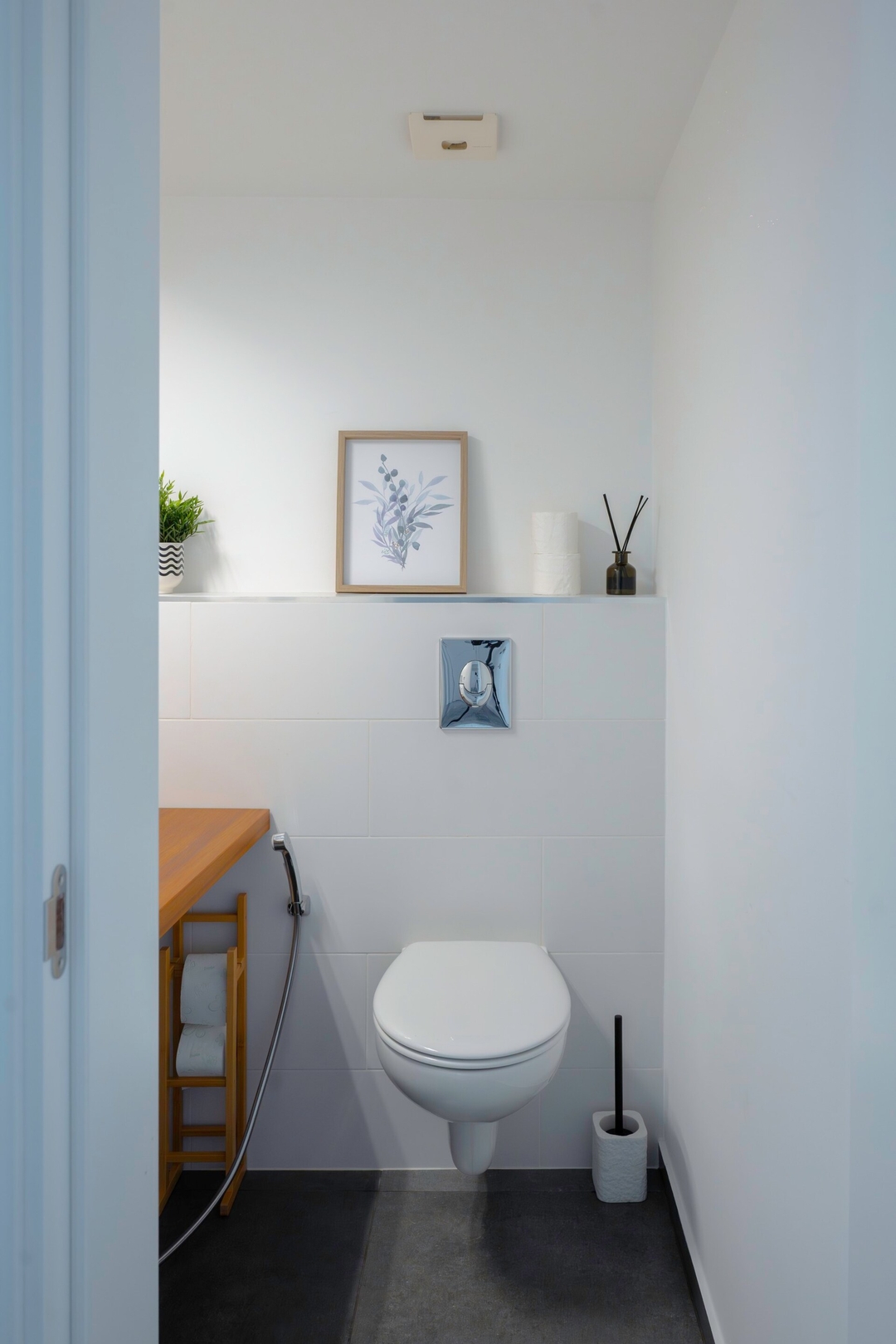 Luminous Central Retreat: Spacious 2BD Apartment 39 Flat Manager Booking