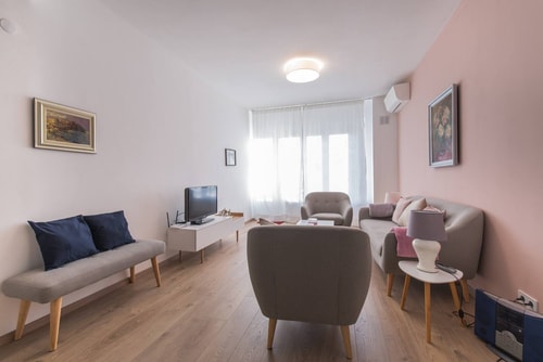 CHIC and Spacious Apartment in Central Sofia 5 Flat Manager Booking