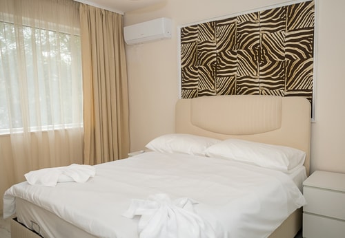 VARNA Kristina Volov · Casa Novara: Relax and Enjoy - 1BD Flat w/ Parking 11 Flat Manager Booking