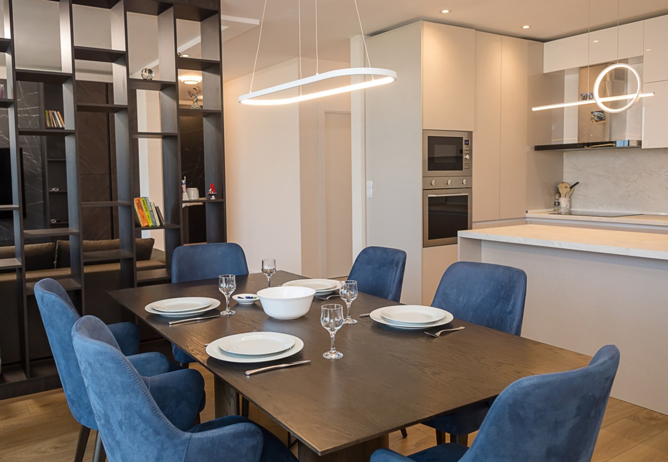 Stylish City Living by the Sea - 2BR Flat in Varna 1 Flat Manager Booking