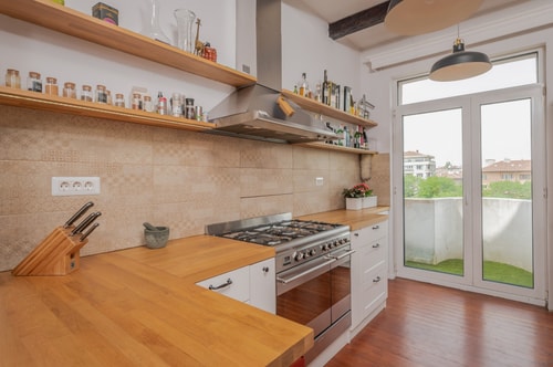 Flamingo Flat /Two-bedroom with Balcony\ 21 Flat Manager Booking