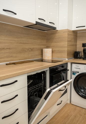 Chic 1BR Flat & Garage | Garden Residence, Varna 12 Flat Manager Booking