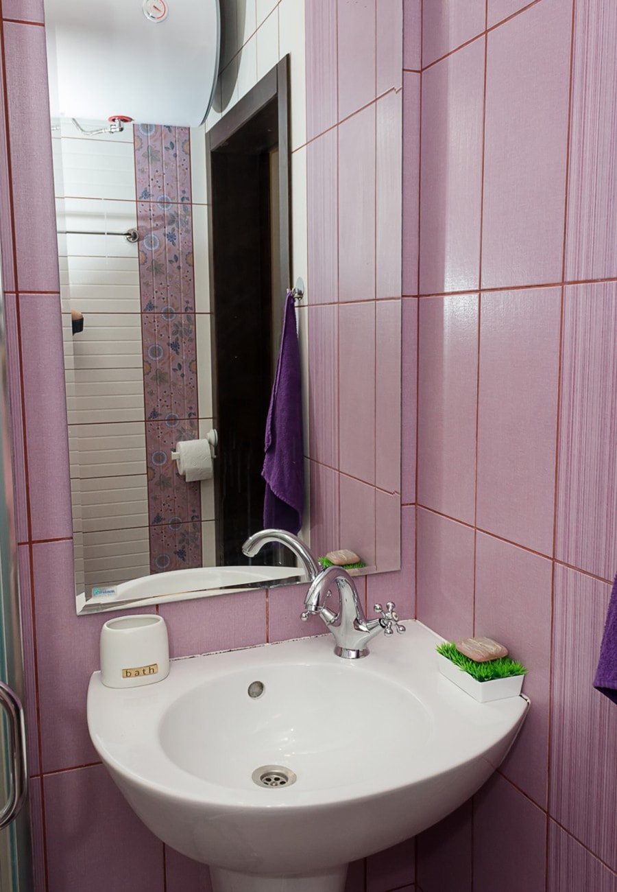Black & White -1BD Flat in Varna Center 10 Flat Manager Booking