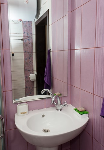 Black & White -1BD Flat in Varna Center 10 Flat Manager Booking