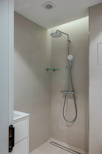 Aviva Living - 3 x Studios with Free Parking 8 Flat Manager Booking