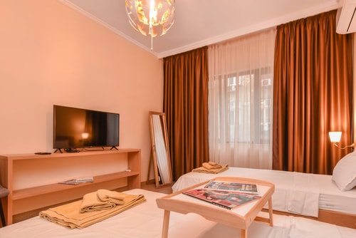 Sofia Dream Apartments - 3BD, 2BTHR - The Library 16 Flataway