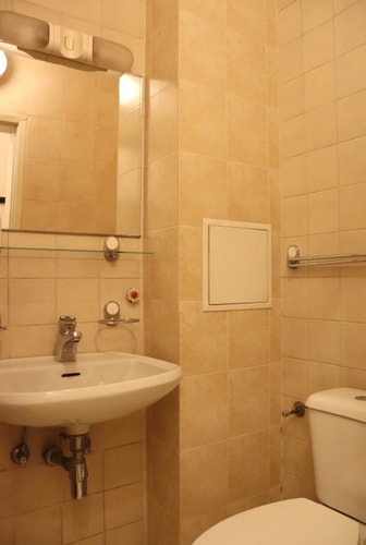 Spacious 2-BRD Flat by the Mall 25 Flat Manager Booking