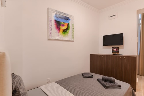CACAO Studio - Crystal Garden 8 Flat Manager Booking