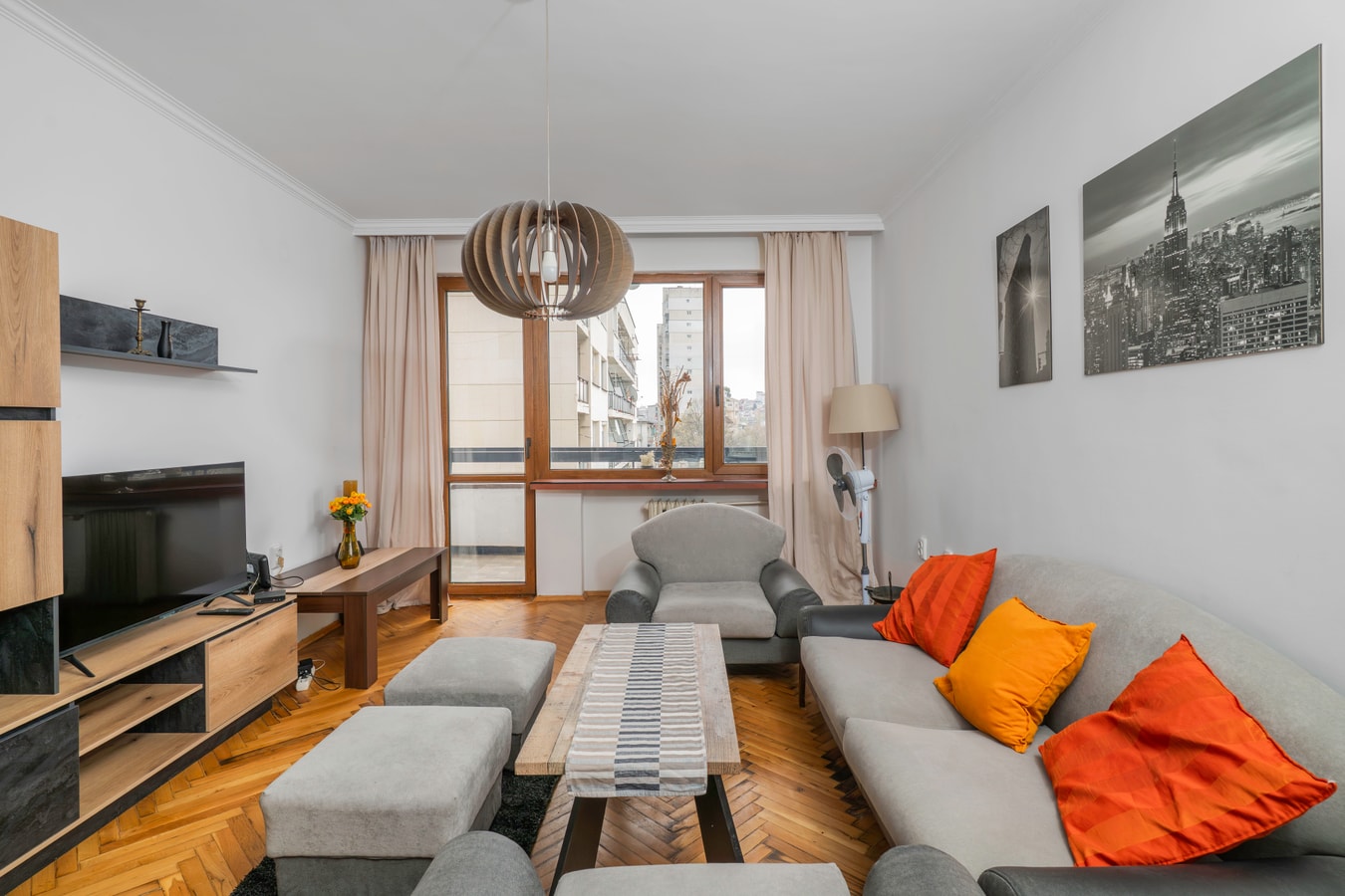 The Cosmopolitan Shine 1-BDR Pet-Friendly Flat 5 Flat Manager Booking