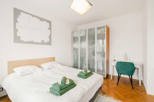 TERRA Design /Award-Winning Apartment/ 28 Flat Manager Booking