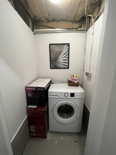 Tom Thumb ~ Private Room in city Center 12 Flat Manager Booking