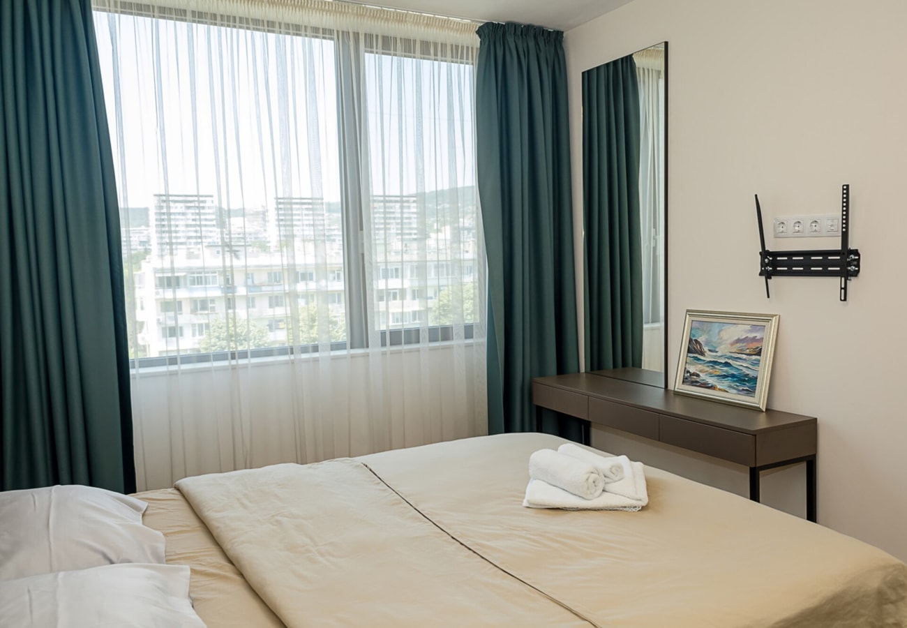 Stylish City Living by the Sea - 2BR Flat in Varna 20 Flat Manager Booking