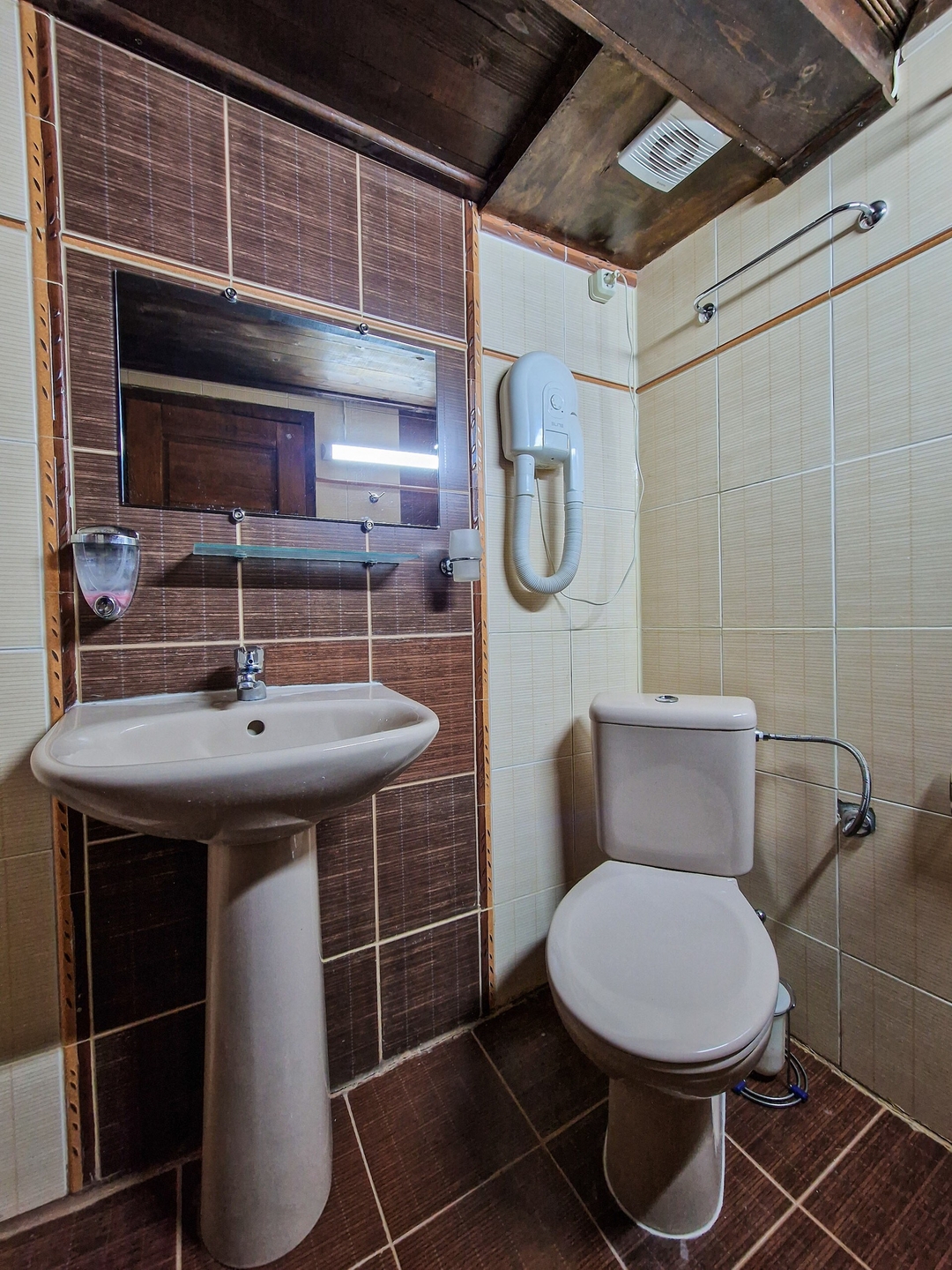 8BD Retreat in Bansko: Comfort & Mountain Charm 38 Flat Manager Booking