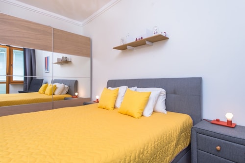 Designer, Business, Central, 1BDR Apartment 21 Flat Manager Booking